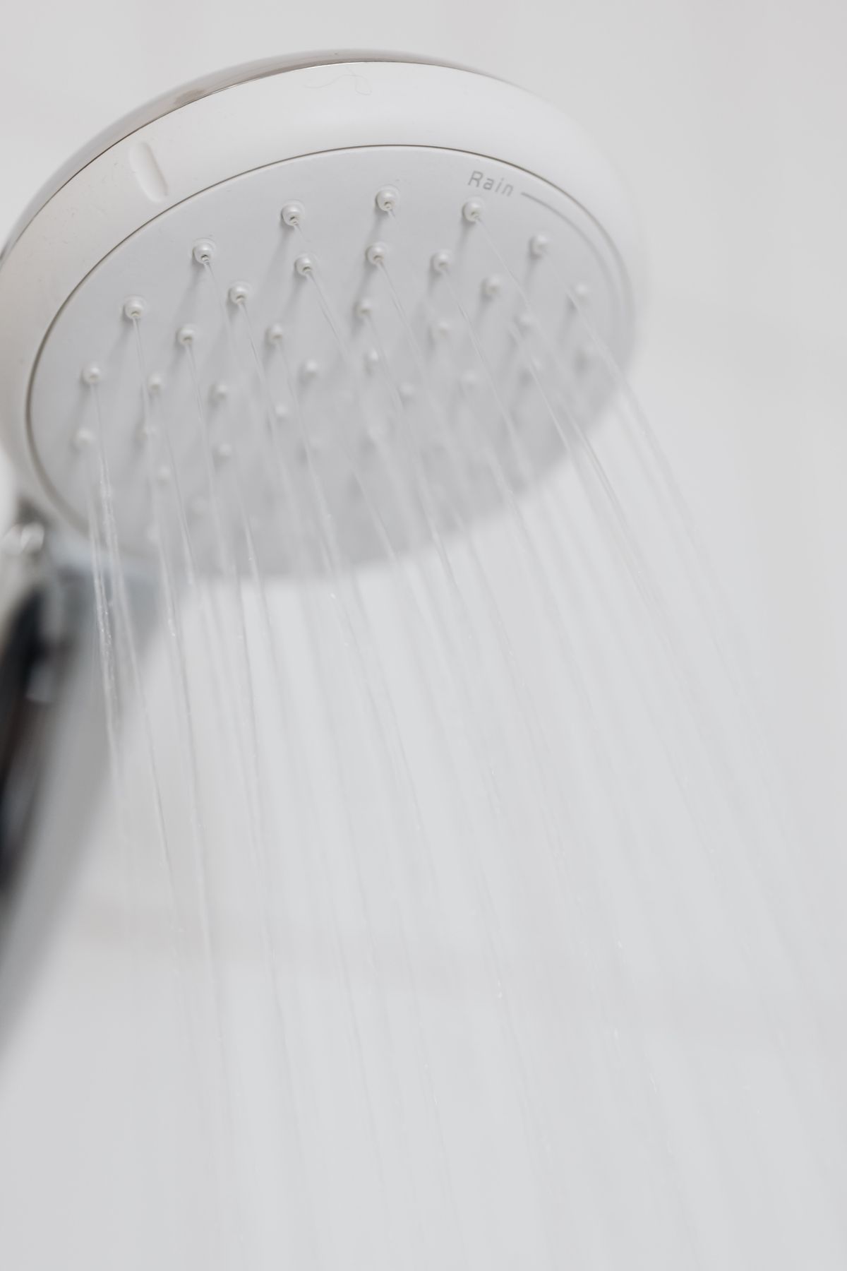 Ducha con baja presión al usar agua caliente